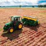 PL 1107 - Plantadeira de 5 e 7 linhas