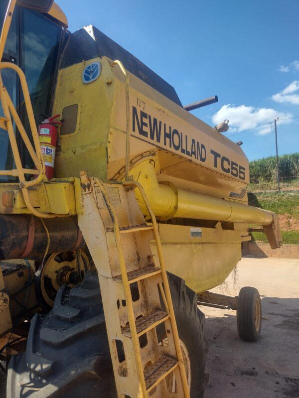 Colheitadeira New Holland | TC55 + Plataforma de Corte 13 Pés | 2004