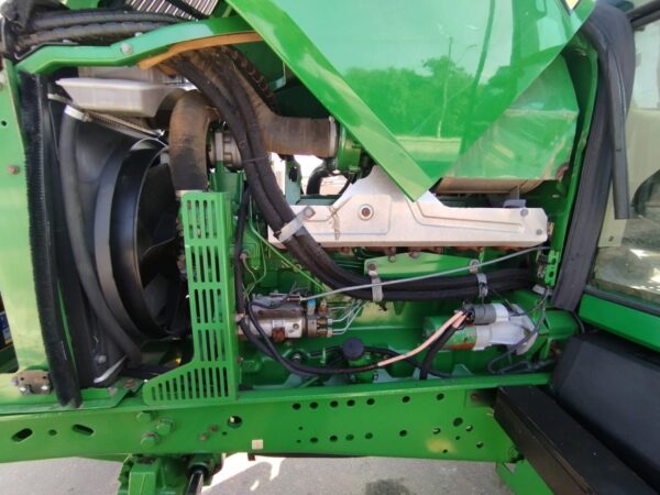 Trator John Deere | 6130J Cabinado | 2011