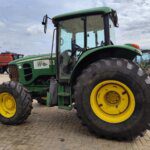 Trator John Deere | 6130J Cabinado | 2011