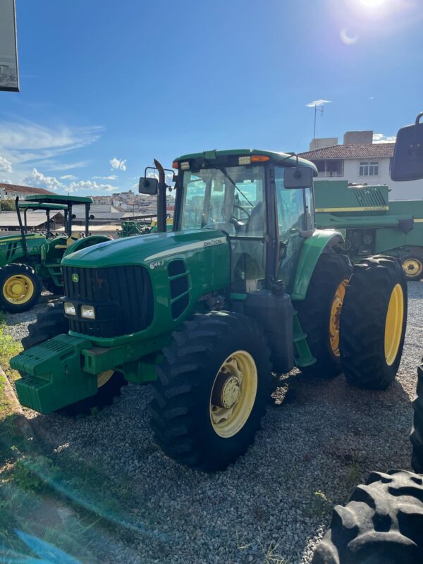 Trator John Deere | 6145J Dual | 2014