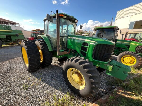 Trator John Deere | 6145J Dual | 2014