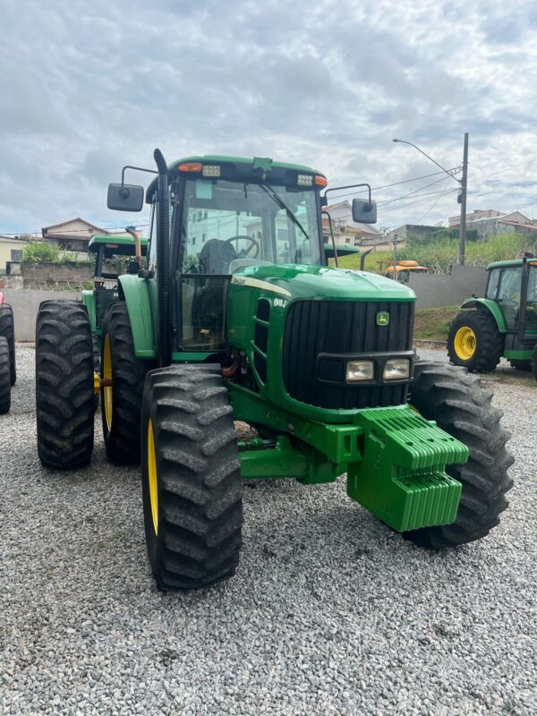 Trator John Deere | 6145J Dual | 2014