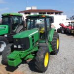 Trator John Deere | 6130J Cabinado | 2011