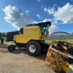 Colheitadeira New Holland | TC57 + PC 18 Pés  | 1999