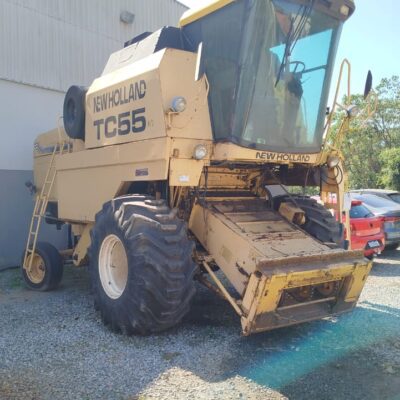 Colheitadeira New Holland | TC55 + Plataforma de Corte 13 Pés | 2004 Colheitadeira New Holland | TC55 + Plataforma de Corte 13 Pés | 2004