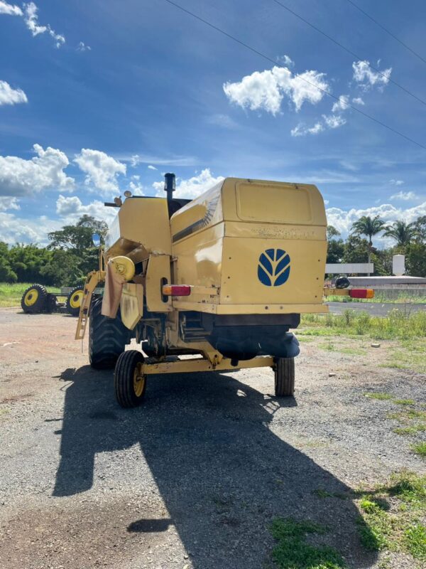 Colheitadeira New Holland | TC55 + Plataforma de Corte 13 Pés | 2004
