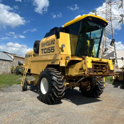 Colheitadeira New Holland | TC55 + Plataforma de Corte 13 Pés | 2004