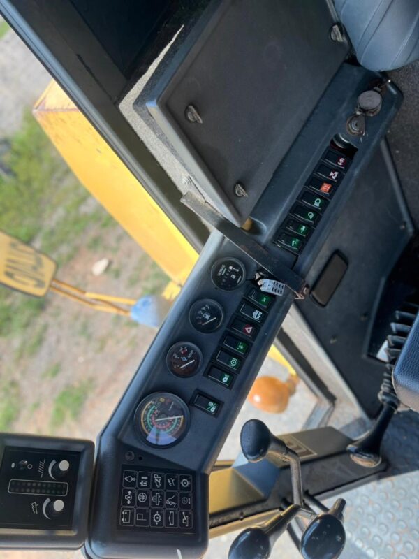 Colheitadeira New Holland | TC55 + Plataforma de Corte 13 Pés | 2004