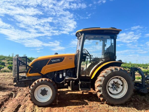 Trator Valtra | A83F | 2020