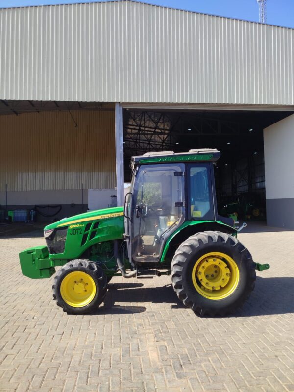 Trator John Deere l 5080EN Cabinado l 2022