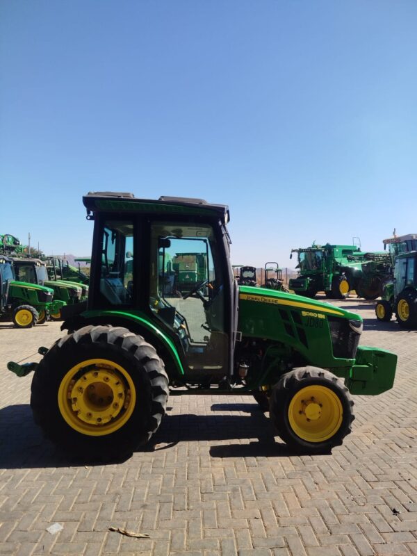 Trator John Deere l 5080EN Cabinado l 2022