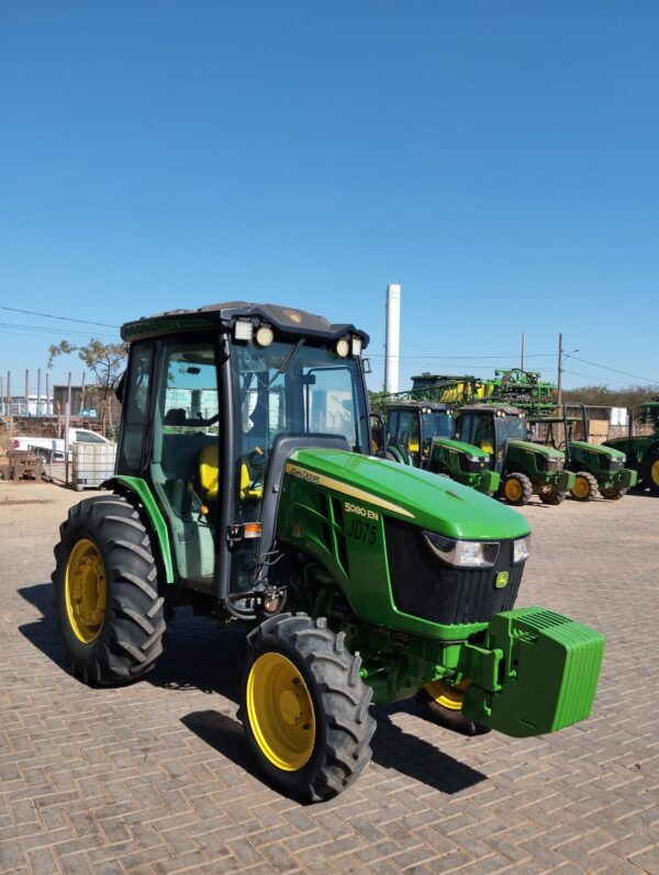Trator John Deere l 5080EN Cabinado l 2022