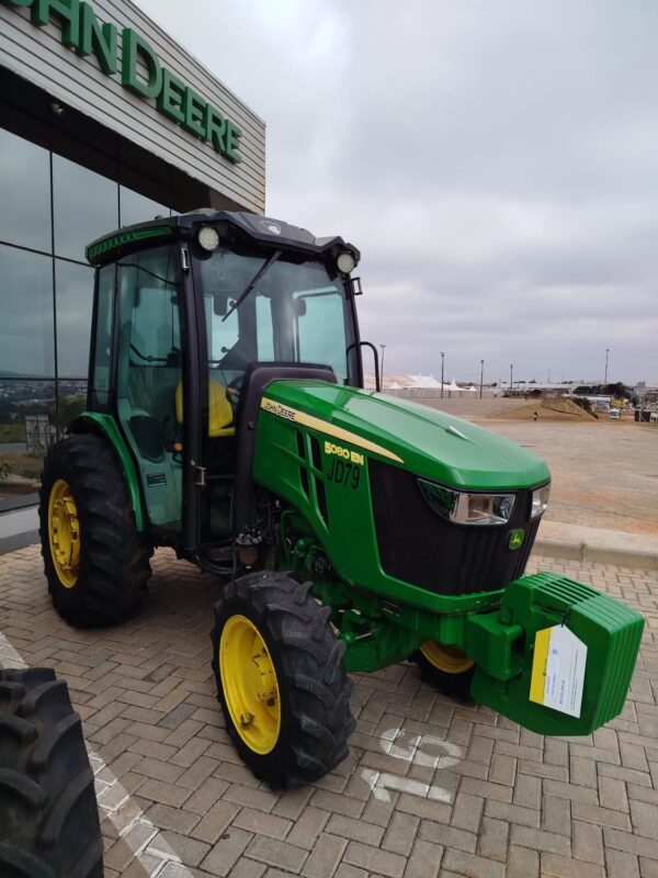 Trator John Deere l 5080EN Cabinado l 2022