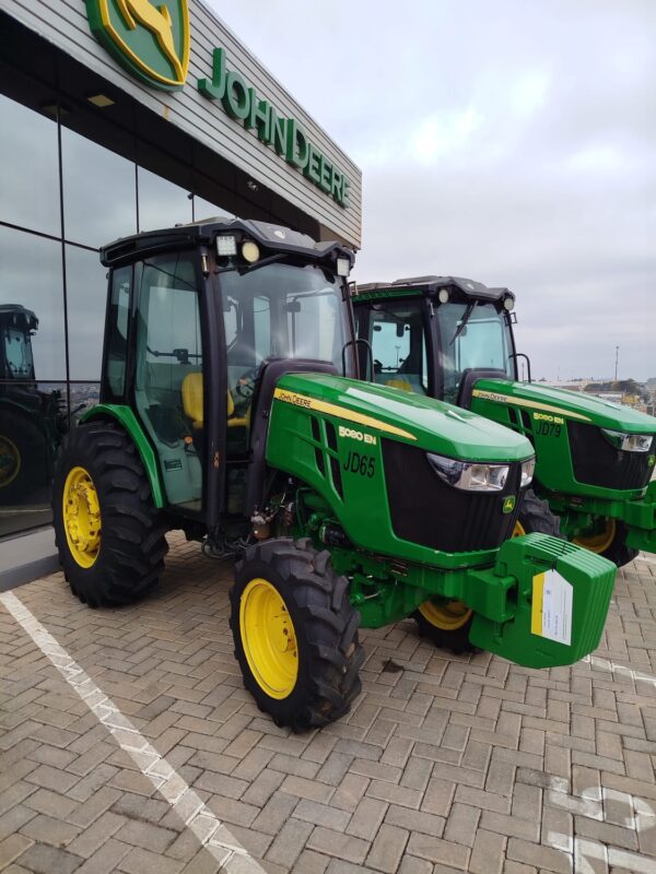 Trator John Deere l 5080EN Cabinado l 2022