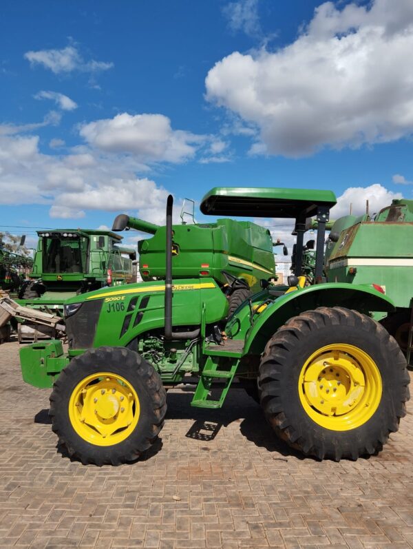 Trator John Deere l 5090E l 2023