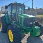 Trator John Deere l 6110J Cabinado l 2013