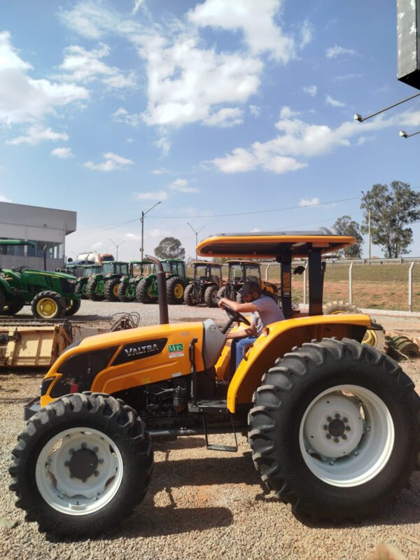 Trator Valtra l A62S l 2024