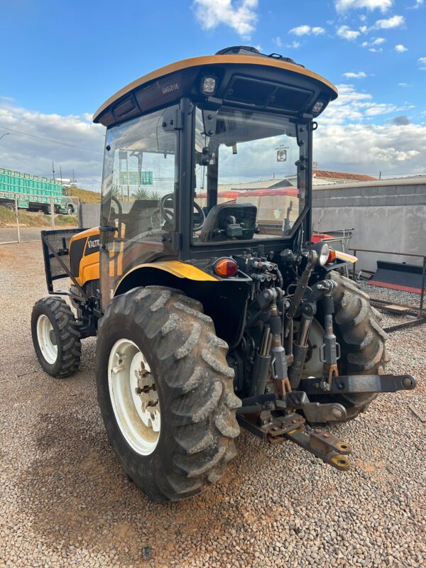 Trator Valtra l A83F l 2020