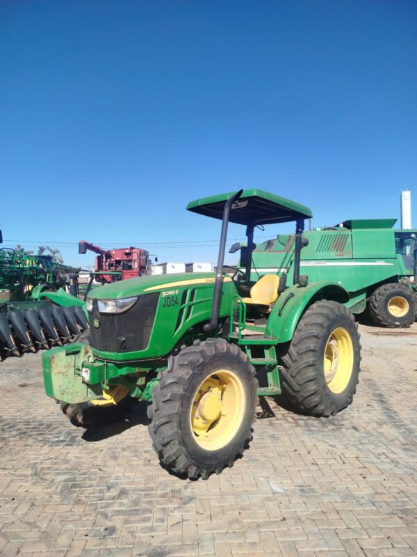 Trator John Deere l 5090E l 2022