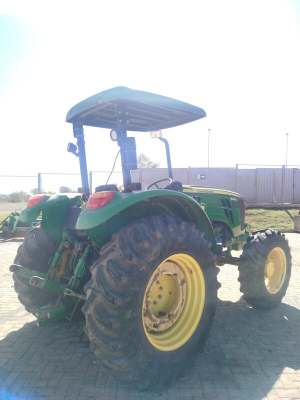Trator John Deere l 5090E l 2022