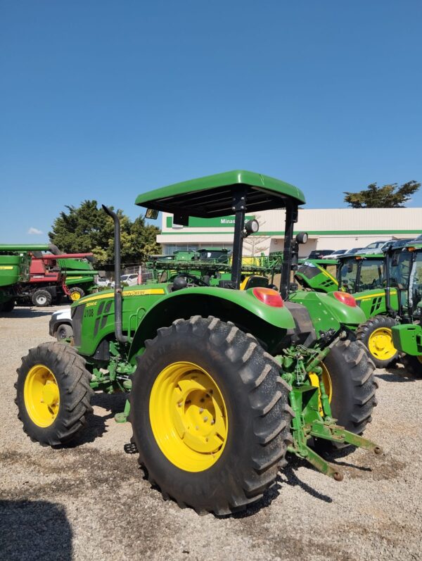 Trator John Deere l 5090E l 2023