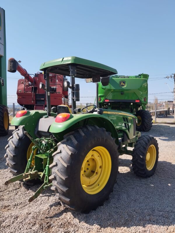 Trator John Deere l 5090E l 2023