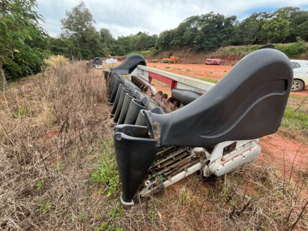 Colheitadeira Case IH | 7230 + PC 30 Pés + PM 16x50 | 2013