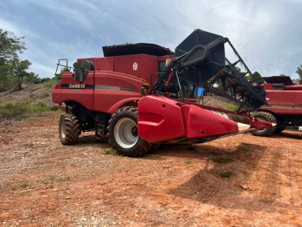 Colheitadeira Case IH | 7230 + PC 30 Pés + PM 16x50 | 2013