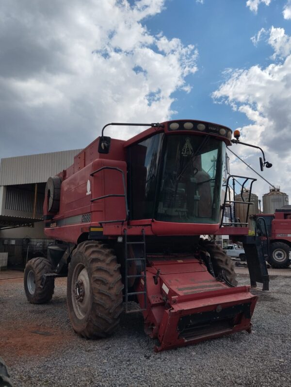 Colheitadeira Case IH | 2688 + PC 30 Pés + PM 10x50 | 2012