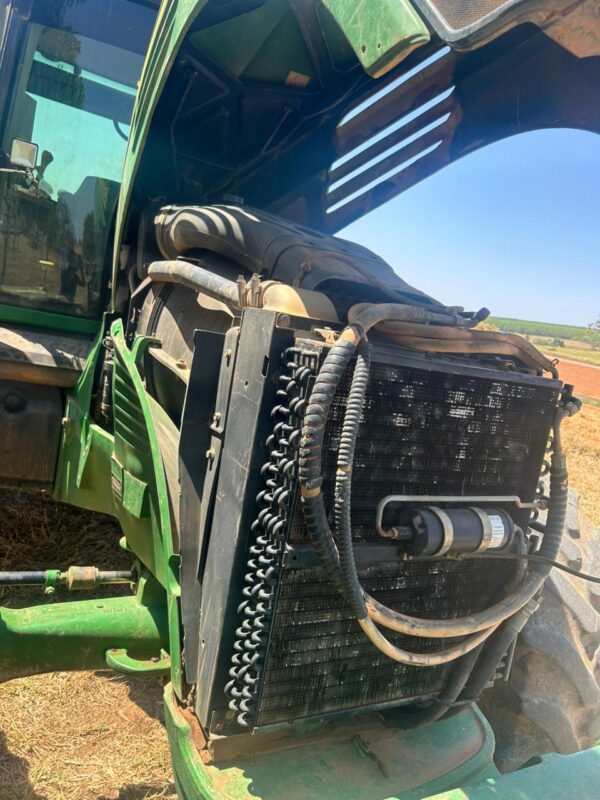 Trator John Deere l 7715 l 2010