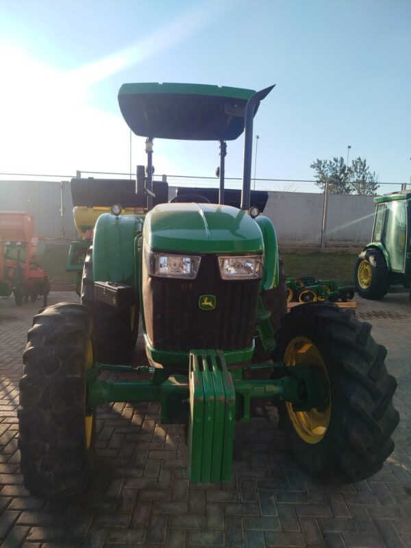 Trator John Deere l 5090E l 2023