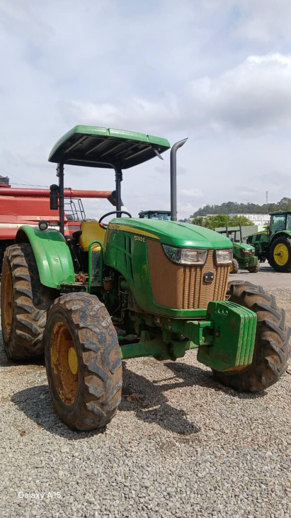 Trator John Deere l 5090E l 2022