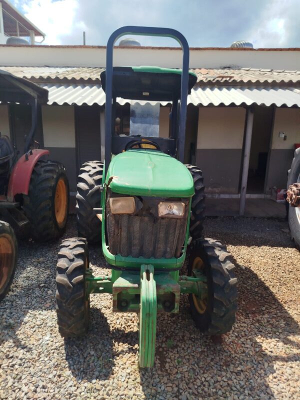 Trator John Deere l 5075EF l 2015