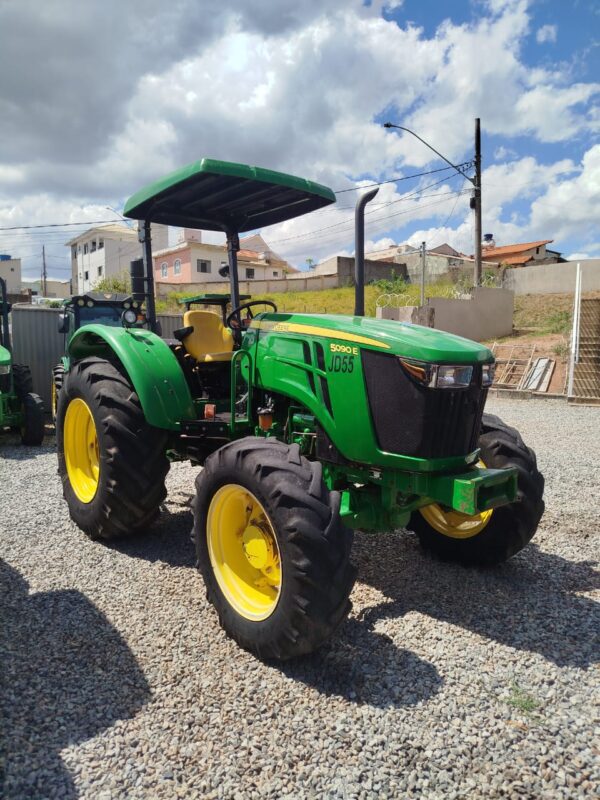 Trator John Deere l 5090E l 2022