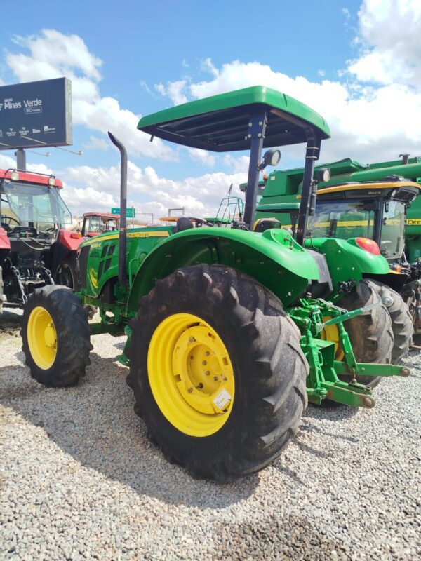 Trator John Deere l 5090E l 2022