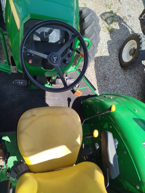 Trator John Deere l 5090E l 2022