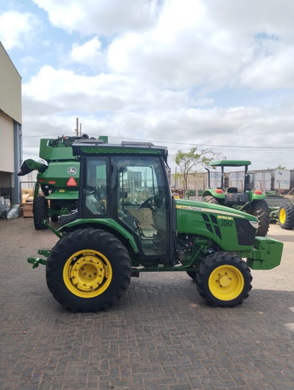 Trator John Deere l 5080EN Cabinado l 2022
