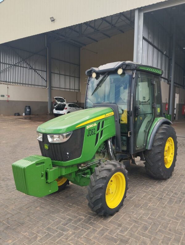 Trator John Deere l 5080EN Cabinado l 2022