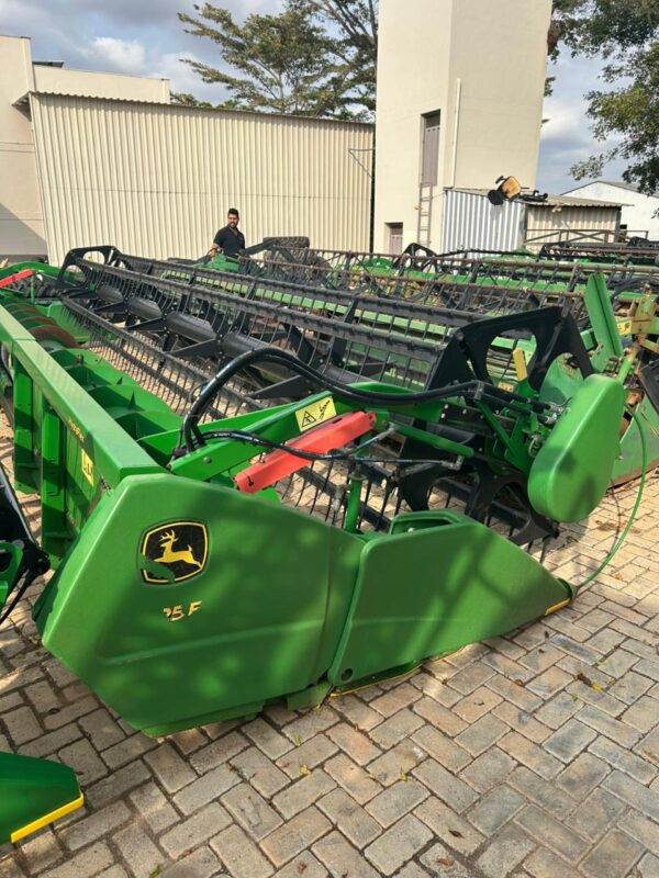 Colheitadeira John Deere | S550 + PC 625 | 2017