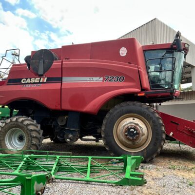 Colheitadeira Case IH | 7230 + PC 30 Pés + PM 16x50 | 2013