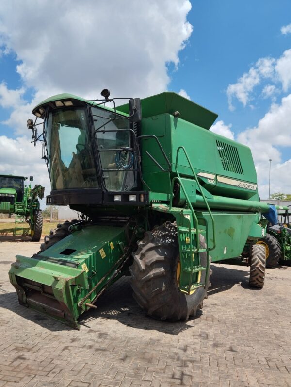 Colheitadeira John Deere | 1450 + PC 19 Pés | 2004
