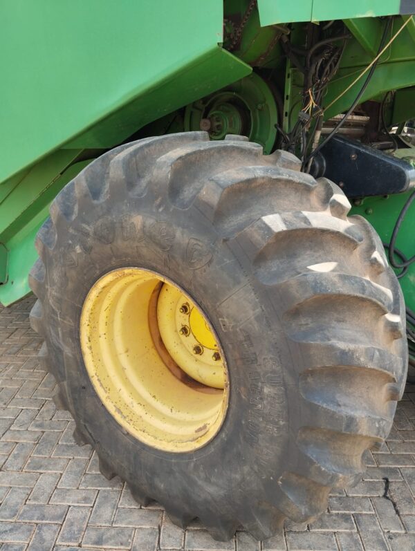 Colheitadeira John Deere | 1450 + PC 19 Pés | 2004