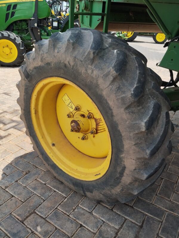 Colheitadeira John Deere | 1450 + PC 19 Pés | 2004