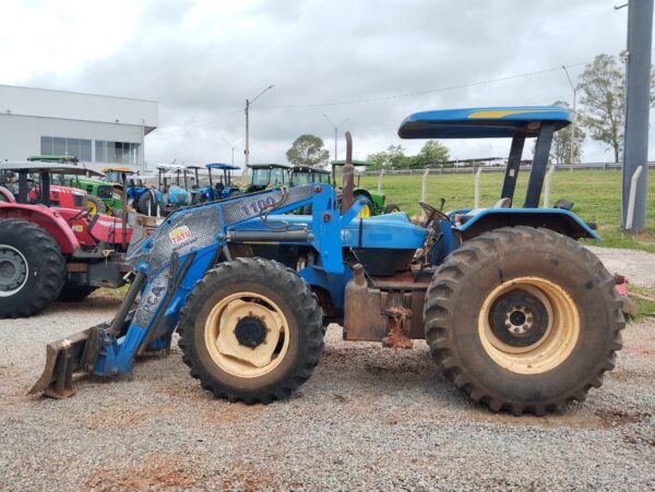 Trator New Holland | 7630 + Lâmina + Kit Bag | 2008