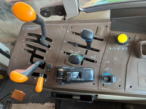 Trator John Deere | 6125J Cabinado | 2021