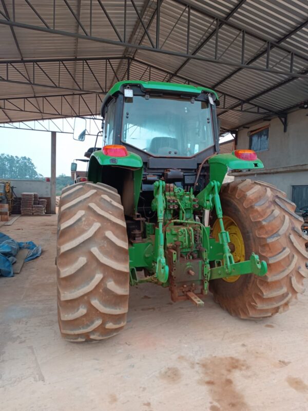 Trator John Deere | 6180J Cabinado | 2016