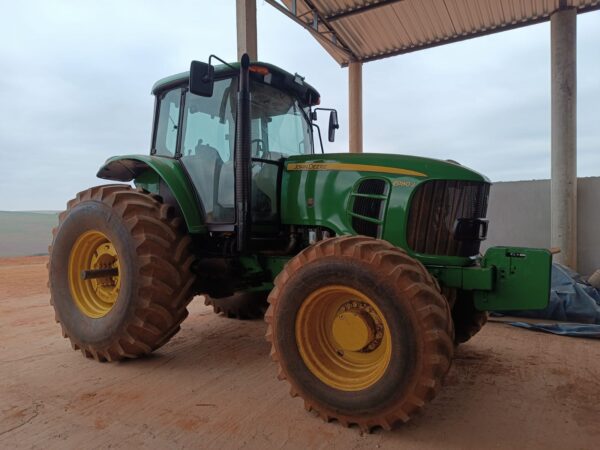 Trator John Deere | 6180J Cabinado | 2016