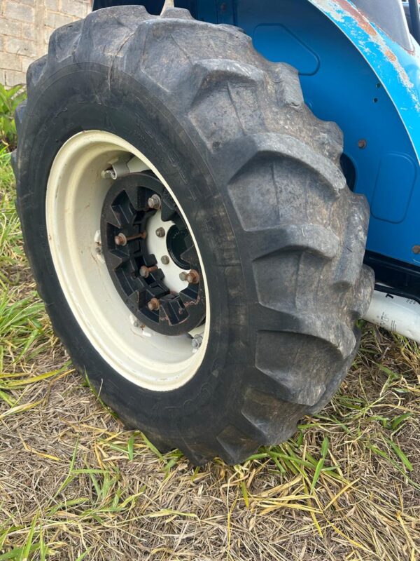 Trator LS | R60 Plataformado | 2014