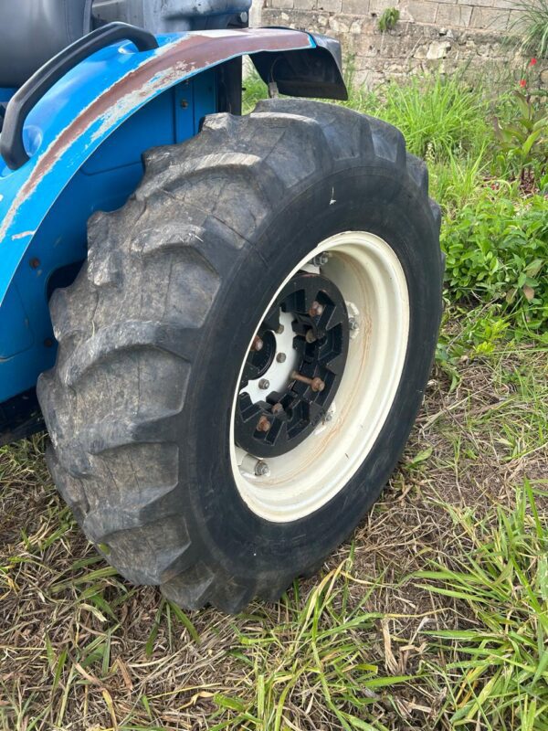 Trator LS | R60 Plataformado | 2014